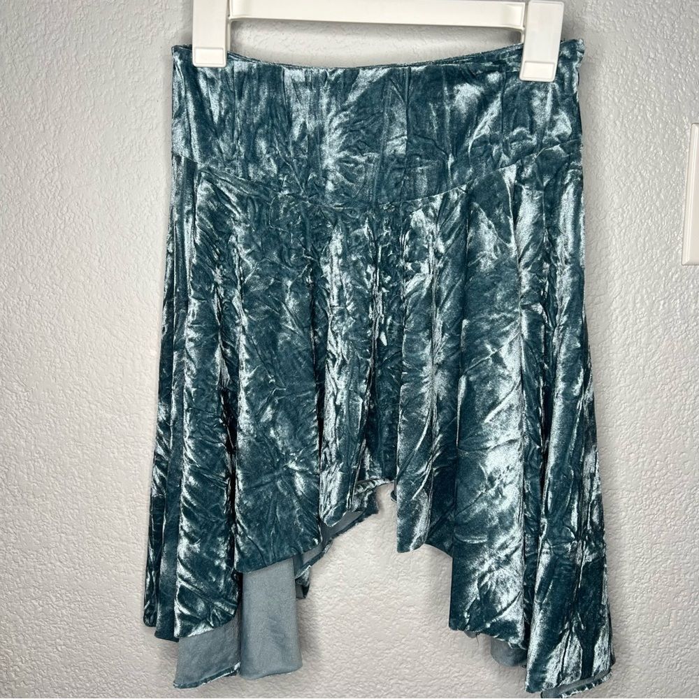NWOT! Urban Outfitters Silance + Noise Crushed Light Blue Velvet Mini Skirt Sz S - Picture 3 of 8